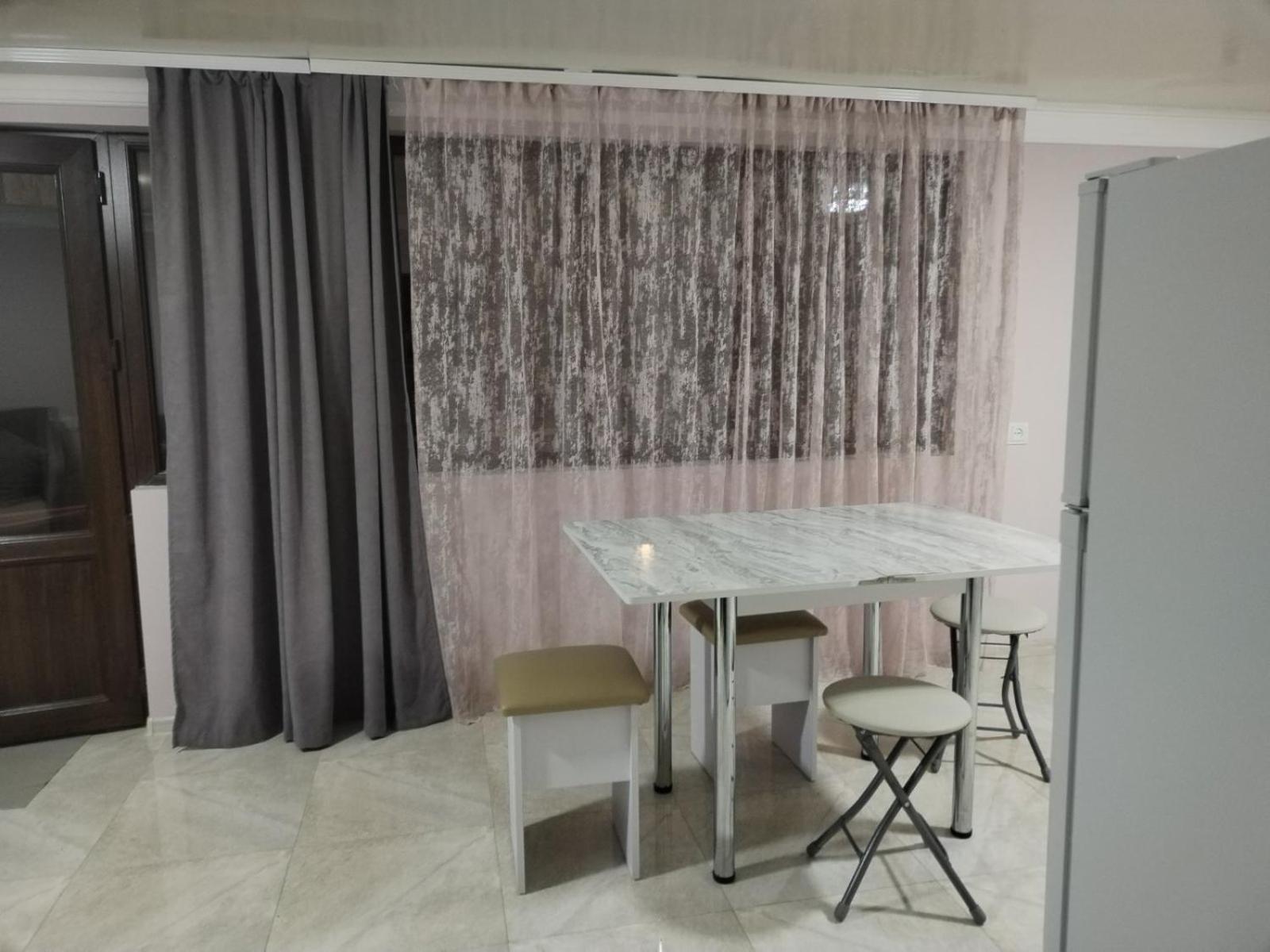 Lyucie Guest House Ijevan Ngoại thất bức ảnh
